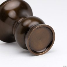 画像2: 仏具 花立 鍋丁色 2.5寸 真鍮製 受け皿付 （生花・常花用 仏壇用 伝統仏具 国産品 高岡鋳物 地花立 花器 花瓶） (2)