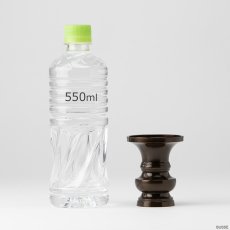 画像5: 仏具 花立 鍋丁色 2.5寸 真鍮製 受け皿付 （生花・常花用 仏壇用 伝統仏具 国産品 高岡鋳物 地花立 花器 花瓶） (5)
