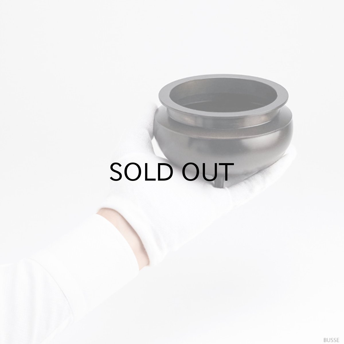 画像8: 仏具 線香立て 鍋丁色 4.0寸 真鍮製 灰付 （香炉 机上香炉 前香炉 仏壇 仏具 伝統仏具 線香 国産品 高岡鋳物 色付） (8)