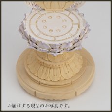 画像17: 仏像 釈迦如来 座像 柘植製/ツゲ 丸座 1.8寸 金泥書 淡彩色 藤色 曹洞宗・臨済宗・天台宗 /つげ １．８寸 1寸8分 １寸８分 丸台座 丸台 蓮華座 仏壇用 ご本尊 パープル 紫 むらさき (17)