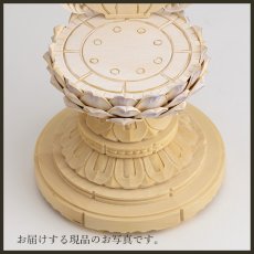 画像18: 仏像 釈迦如来 座像 柘植製/ツゲ 丸座 2寸 金泥書 淡彩色  藤色 曹洞宗・臨済宗・天台宗 /つげ ２寸 2.0寸 ２．０寸 二寸 丸台座 丸台 蓮華座 仏壇用 ご本尊 (18)