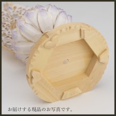 画像18: 仏像 釈迦如来 座像 柘植製/ツゲ 丸座 2寸 金泥書 淡彩色  藤色 曹洞宗・臨済宗・天台宗 /つげ ２寸 2.0寸 ２．０寸 二寸 丸台座 丸台 蓮華座 仏壇用 ご本尊 パープル 紫 むらさき (18)