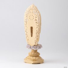 画像12: 仏像 舟立阿弥陀如来 柘植製/ツゲ 丸座 3寸 金泥書 淡彩色 藤色 浄土宗・時宗 /つげ ３寸 3.0寸 ３．０寸 三寸 丸台座 丸台 蓮華座 仏壇用 ご本尊 ピンク 桜色 (12)