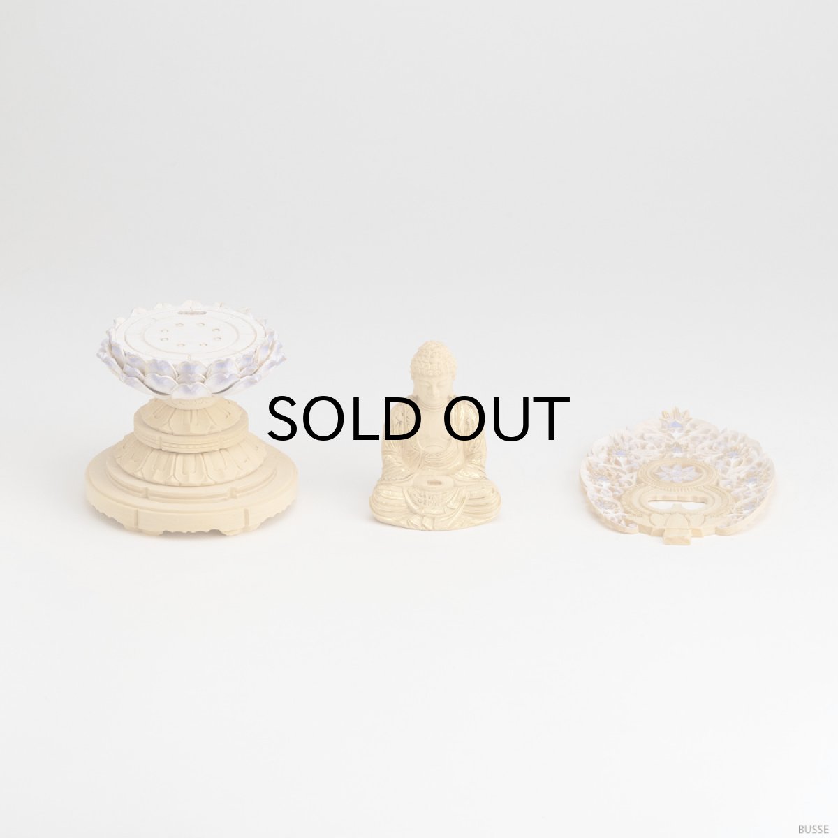 画像10: 仏像 釈迦如来 座像 柘植製/ツゲ 丸座 1.8寸 金泥書 淡彩色 藤色 曹洞宗・臨済宗・天台宗 /つげ 1.8寸 1寸8分 1寸8分 丸台座 丸台 蓮華座 仏壇用 ご本尊 (10)