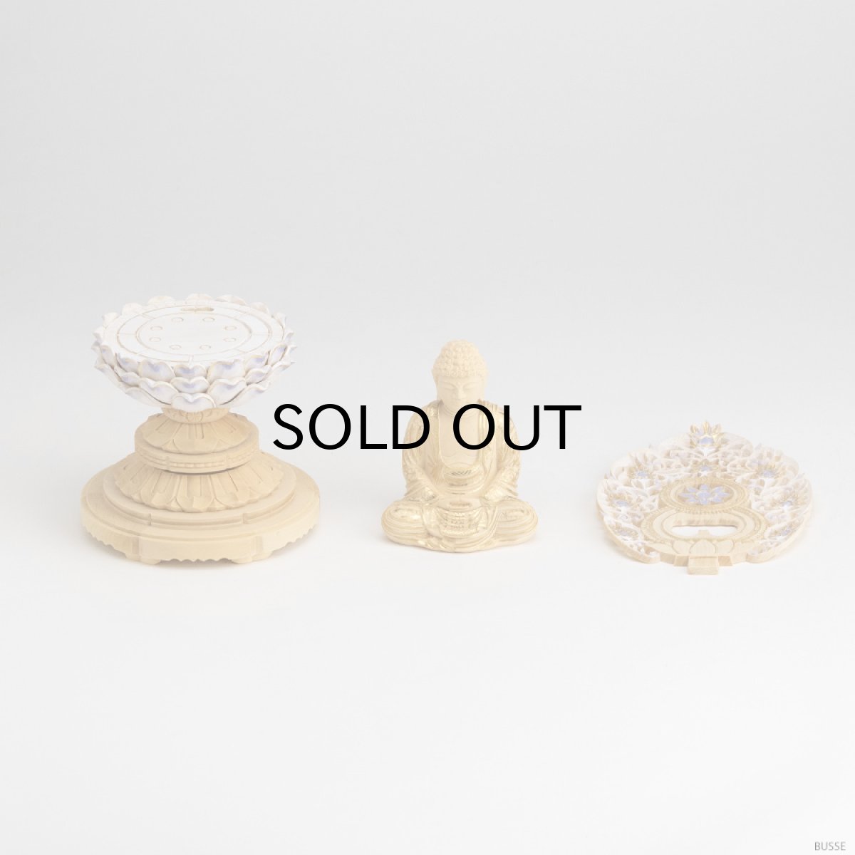 画像10: 仏像 釈迦如来 座像 柘植製/ツゲ 丸座 2寸 金泥書 淡彩色  藤色 曹洞宗・臨済宗・天台宗 /つげ ２寸 2.0寸 ２．０寸 二寸 丸台座 丸台 蓮華座 仏壇用 ご本尊 (10)