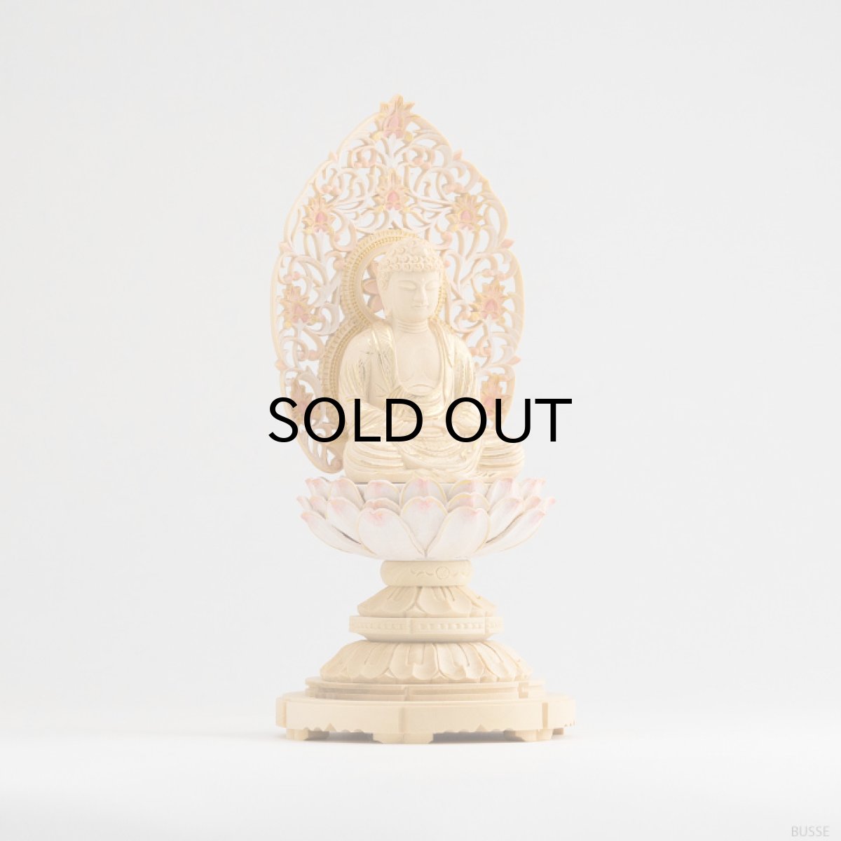 画像2: 仏像 釈迦如来 座像 柘植製/ツゲ 丸座 2寸 金泥書 淡彩色 さくら色 曹洞宗・臨済宗・天台宗 /つげ ２寸 2.0寸 ２．０寸 二寸 丸台座 丸台 蓮華座 仏壇用 ご本尊 ピンク 桜色 (2)