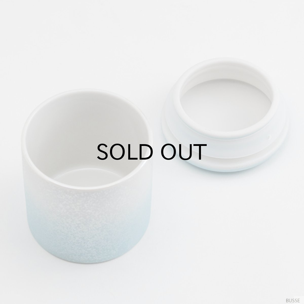 画像3: 骨壷 ミニ骨壷 やわらぎ ラスターブルー 2.5寸 /手元供養 分骨用 骨壷 ミニ 骨壺 骨つぼ シリコン付骨カメ 日本製 国産 おしゃれ かわいい 陶器 青 水色 空色 ブルー (3)