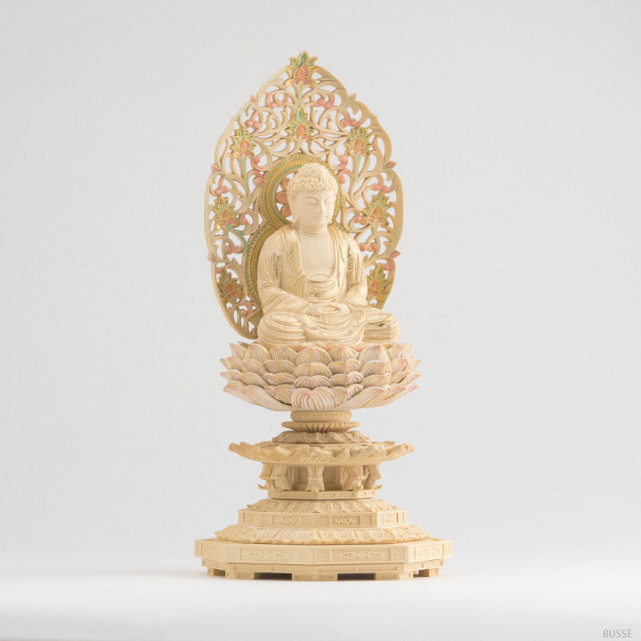 仏像 御本尊 総 柘植 （つげ）材 六角台座 釈迦如来 座像 木地彫唐草